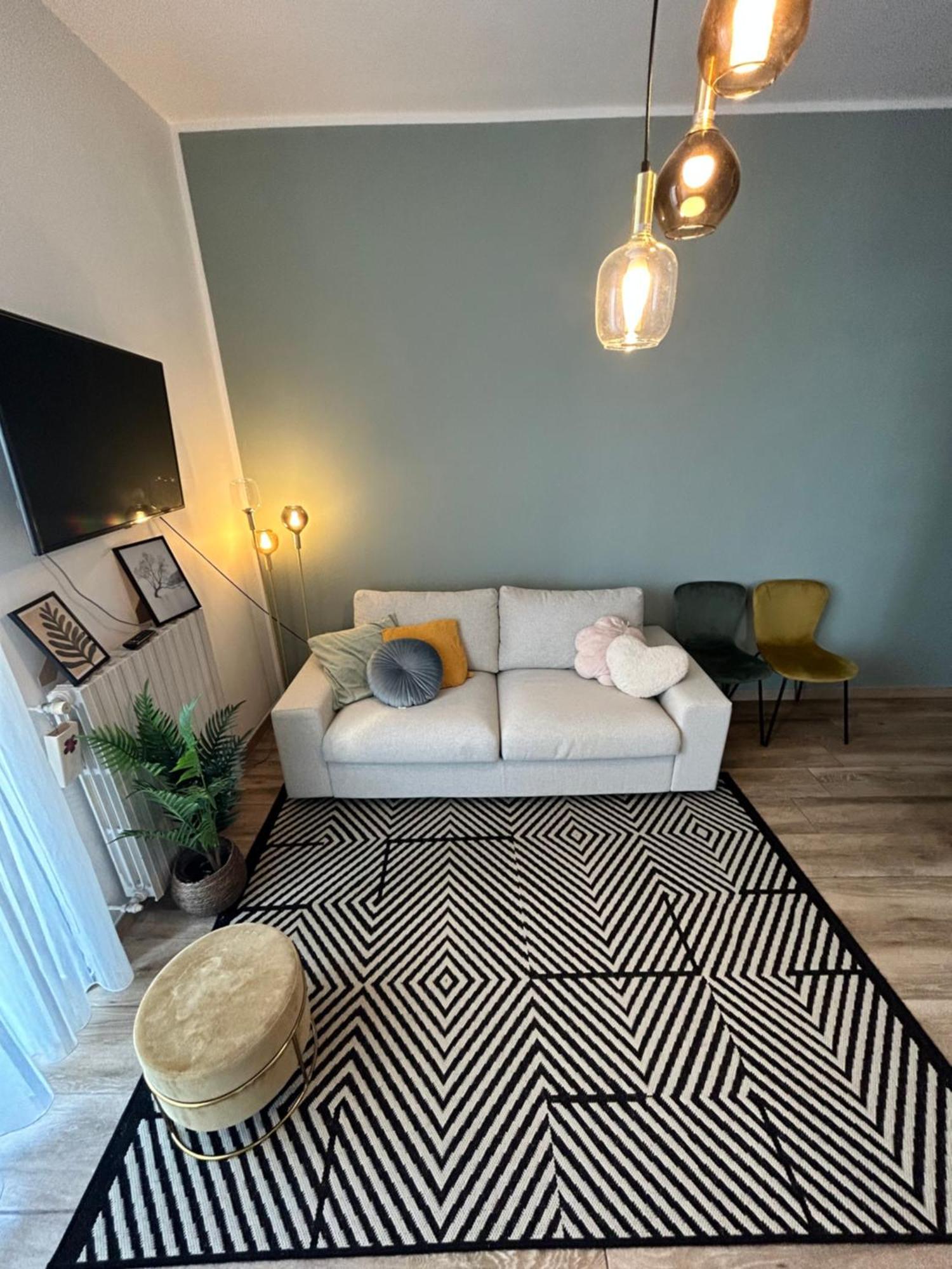 Design Home At Garda Lake Desenzano del Garda Buitenkant foto