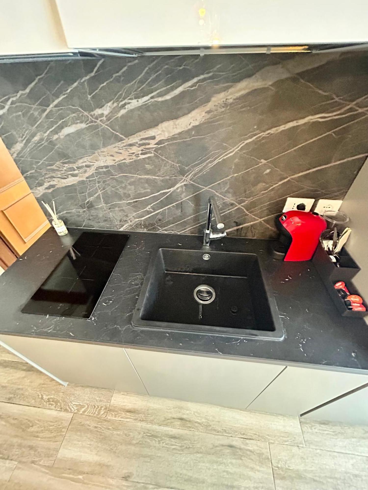 Design Home At Garda Lake Desenzano del Garda Buitenkant foto