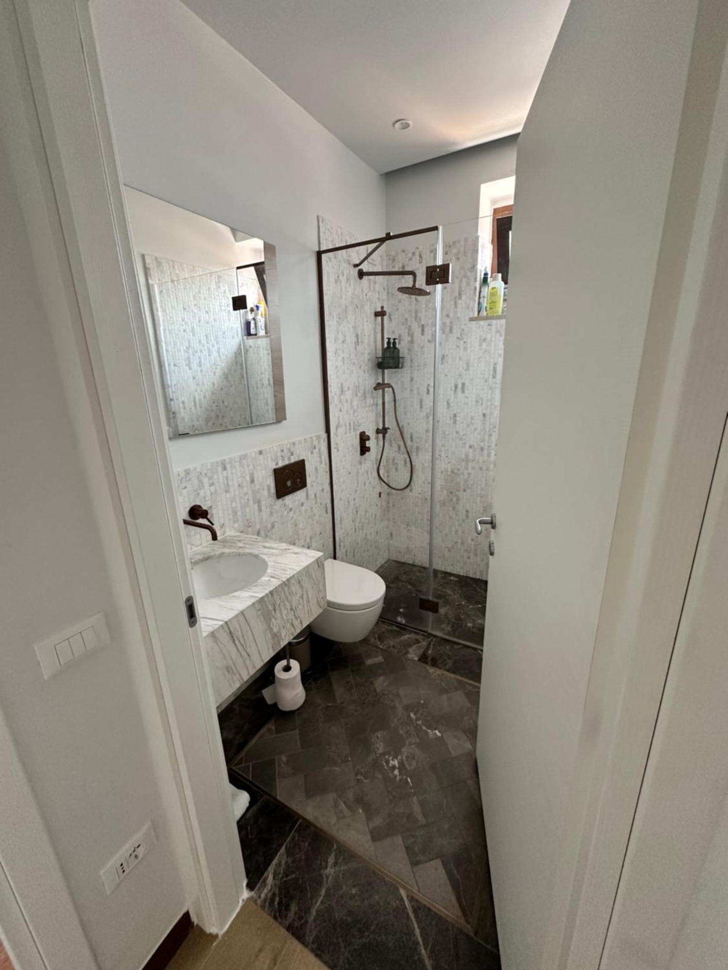 Design Home At Garda Lake Desenzano del Garda Buitenkant foto