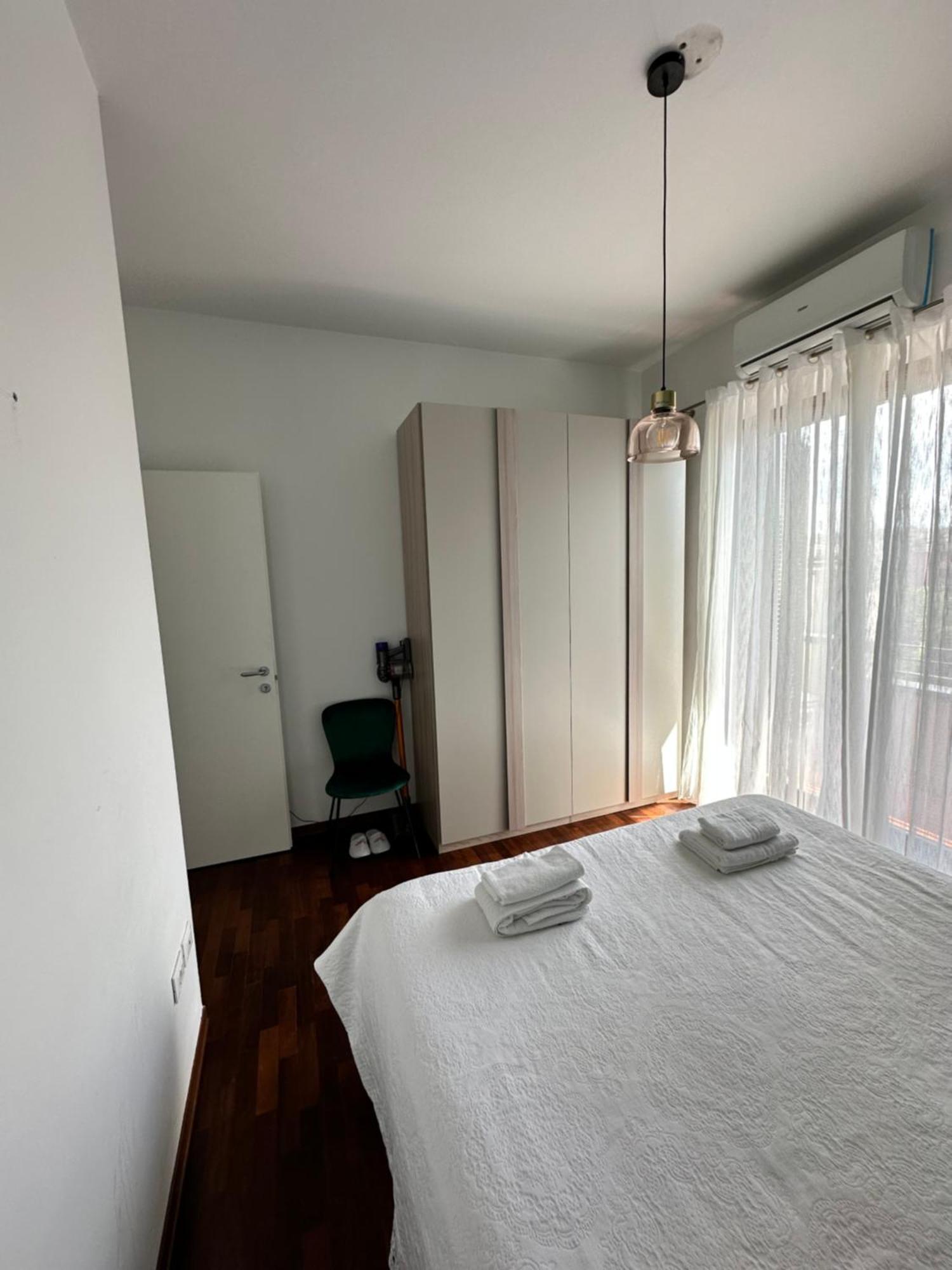 Design Home At Garda Lake Desenzano del Garda Buitenkant foto